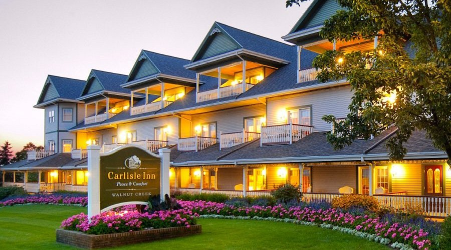 the carlisle inn located in walnut creek ohio