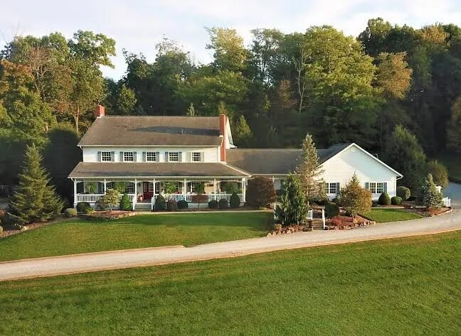 the charm countryview inn located near charm ohio in ohios amish country