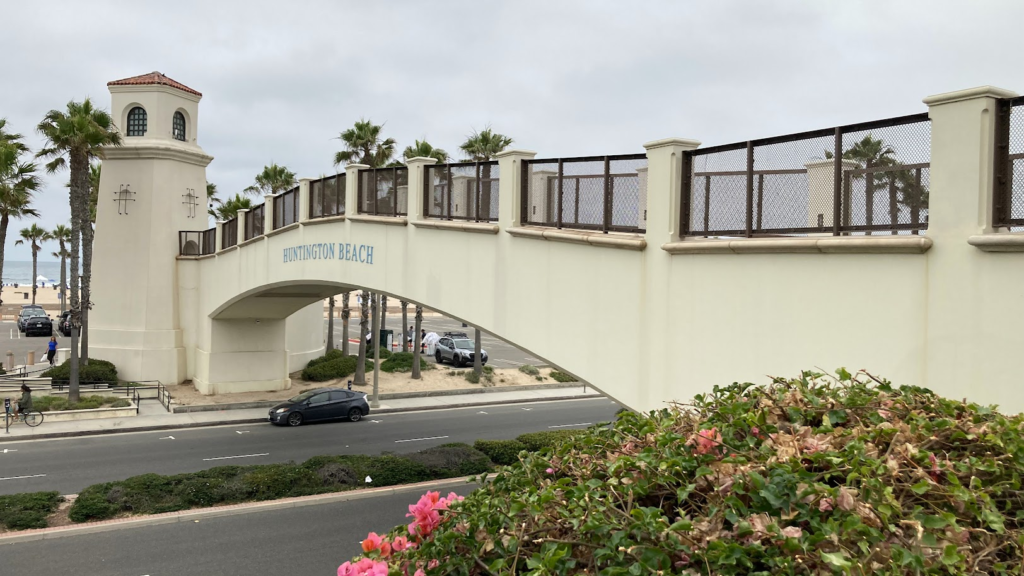the pedestrian bridge at the hyatt regency huntington beach in huntington beach california