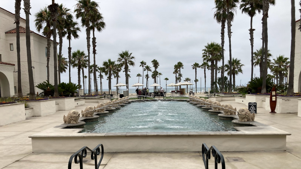 a fountain at the hyatt regency huntington beach in huntington beach california