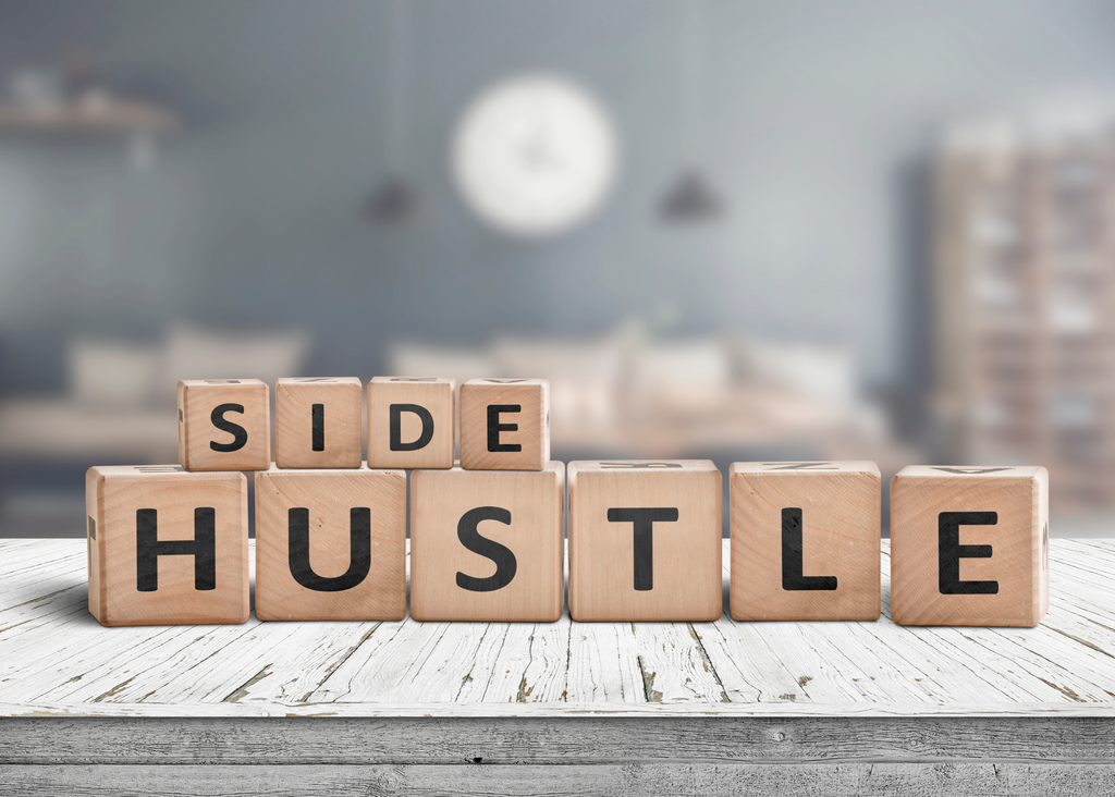 blocks that spell out side hustle